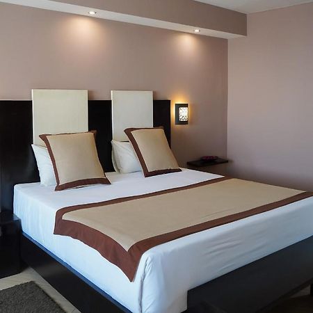 Cafe De Rome Hotell Dakar Eksteriør bilde